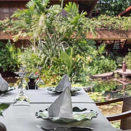 Angkor Village Hotel Siem Reap Eksteriør bilde The restaurant