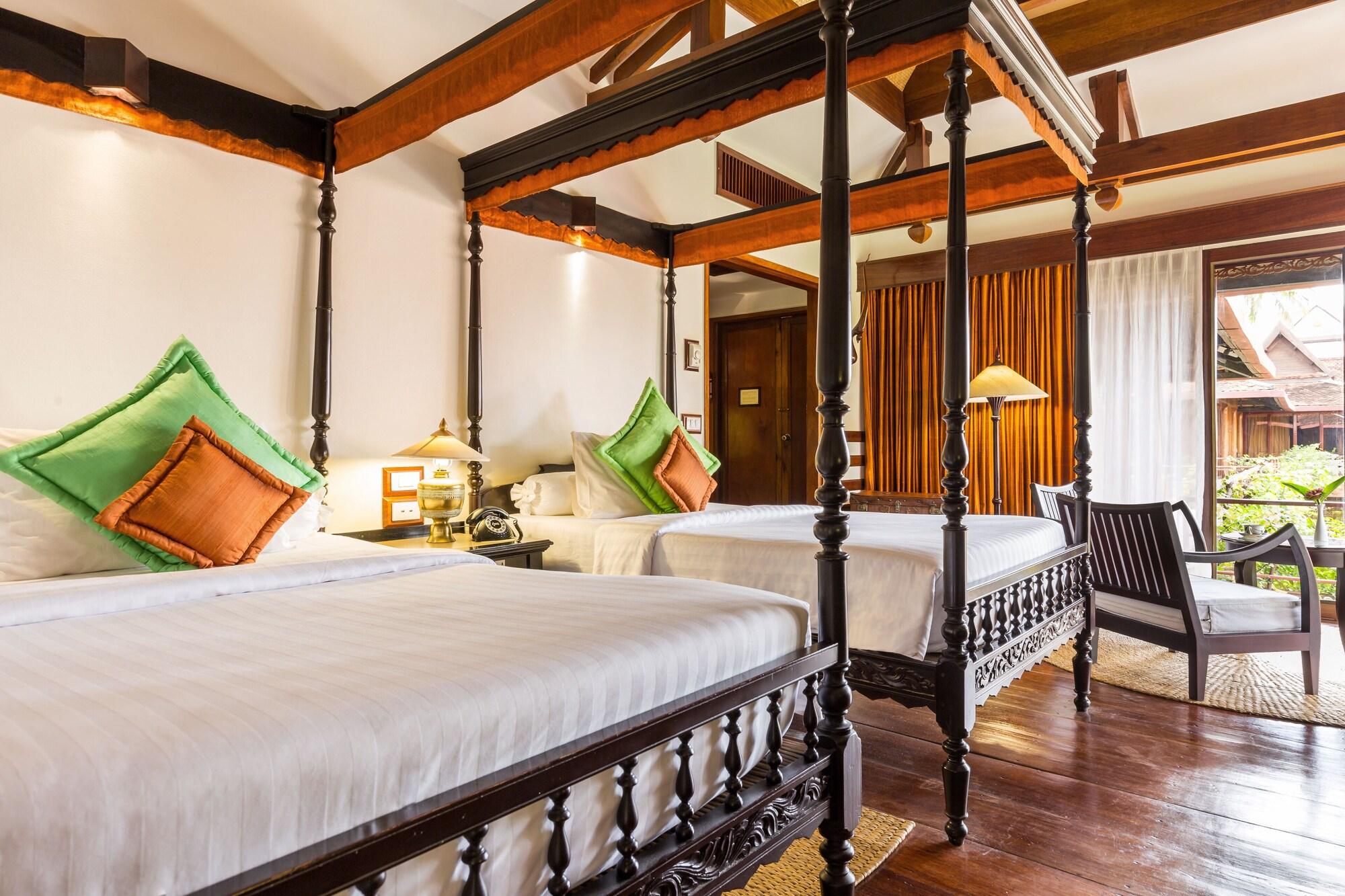 Angkor Village Hotel Siem Reap Eksteriør bilde A room at the hotel