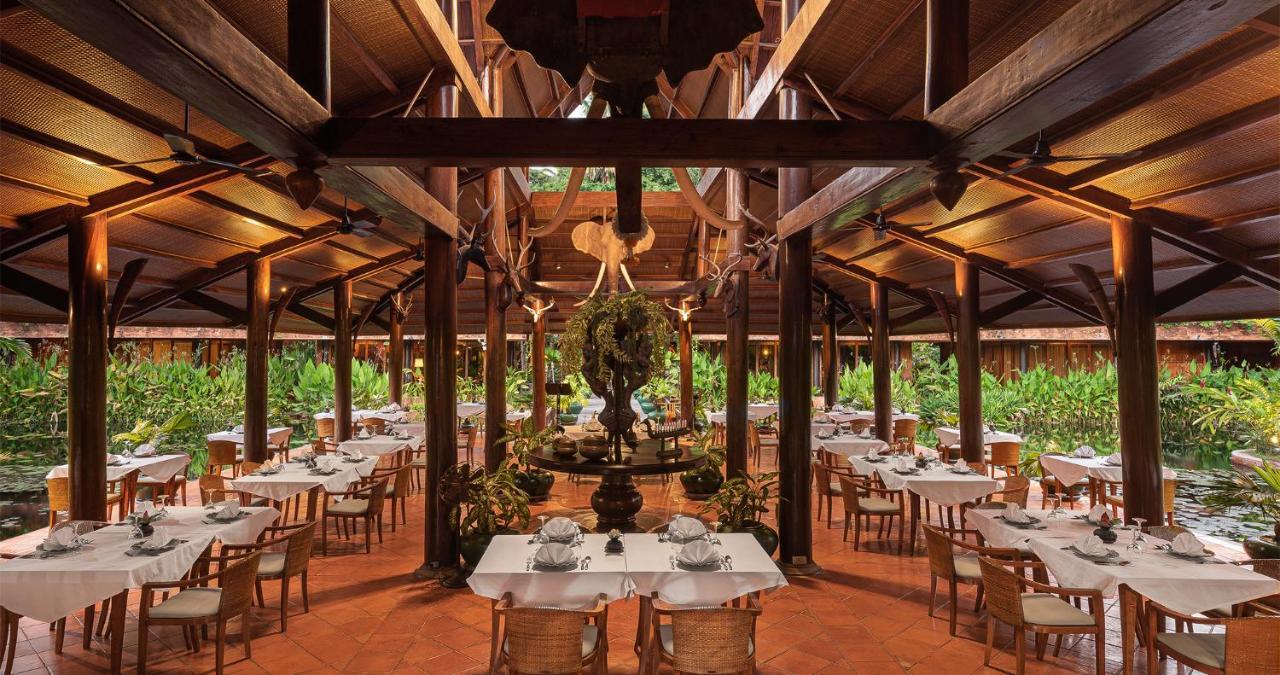 Angkor Village Hotel Siem Reap Eksteriør bilde The interior of the restaurant