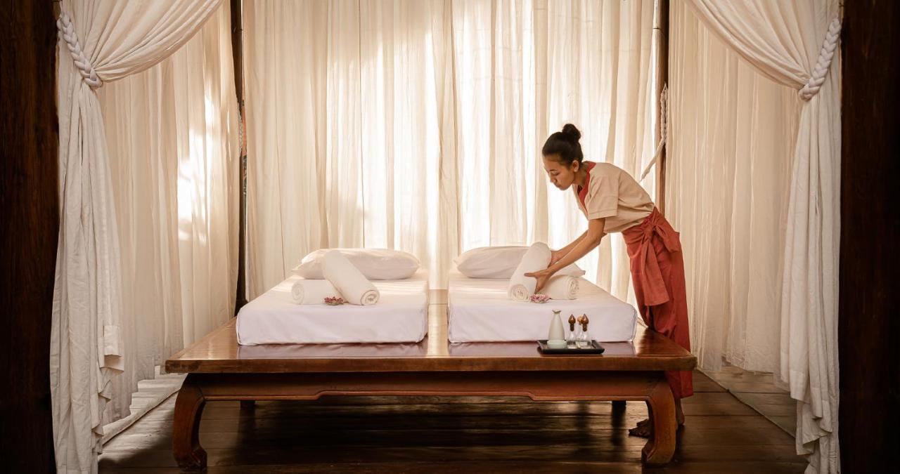 Angkor Village Hotel Siem Reap Eksteriør bilde Thai massage