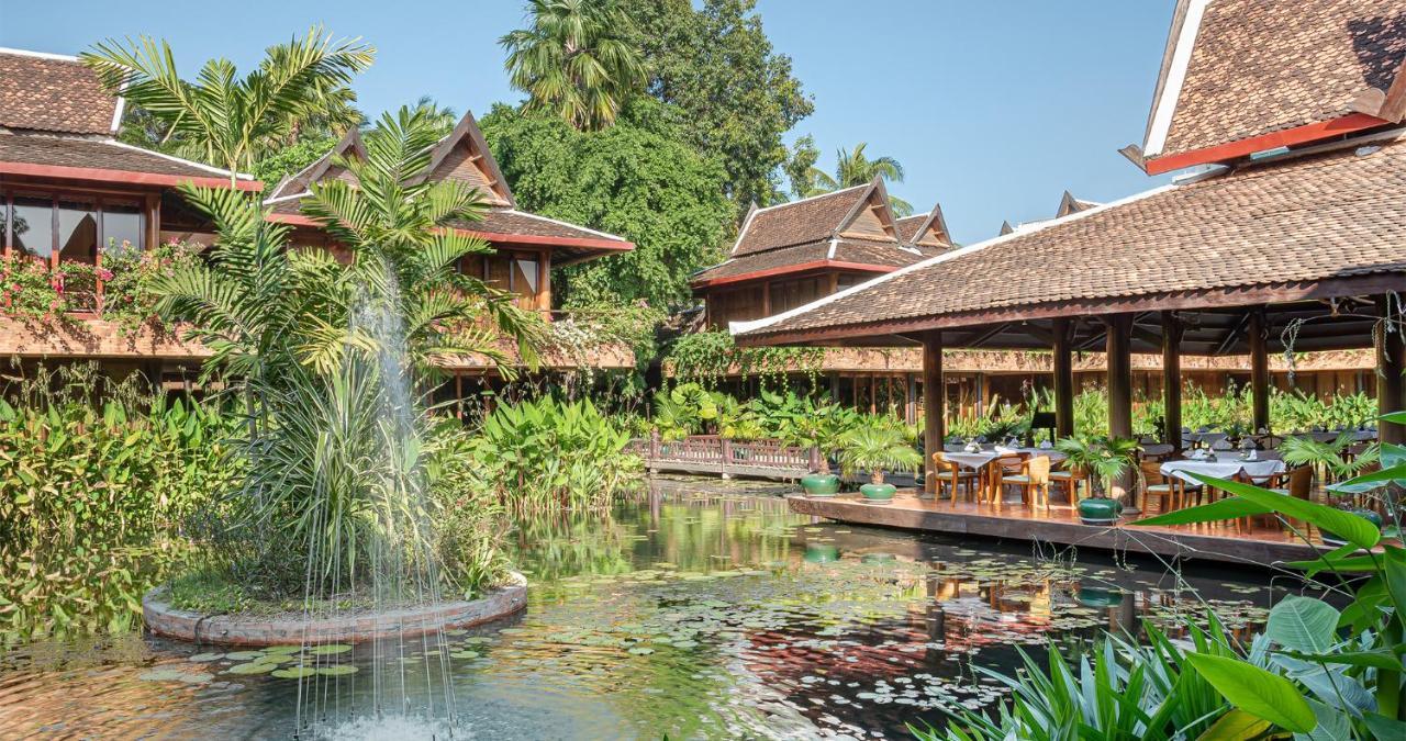 Angkor Village Hotel Siem Reap Eksteriør bilde The Royal Thai Pool