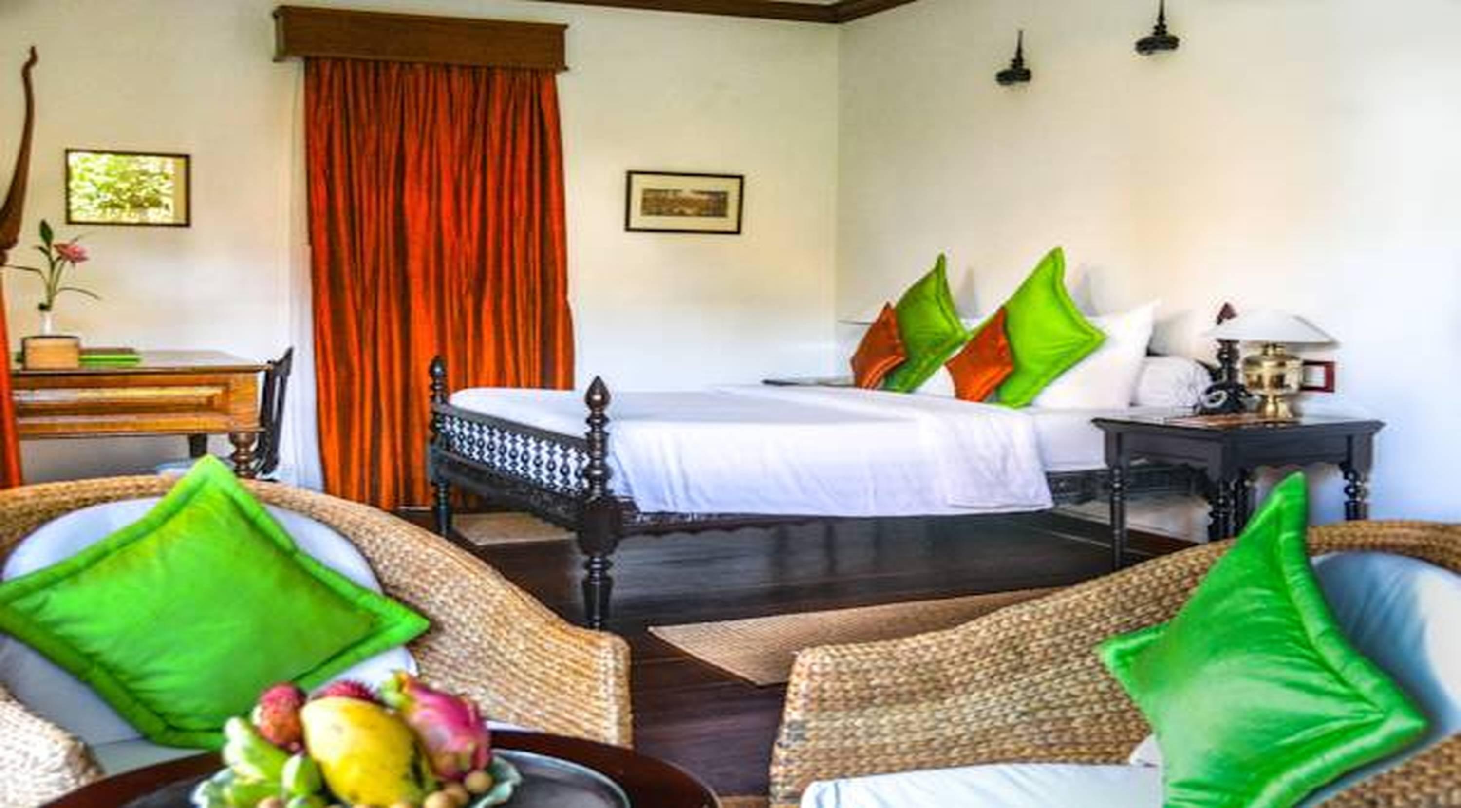 Angkor Village Hotel Siem Reap Eksteriør bilde A bedroom at the hotel