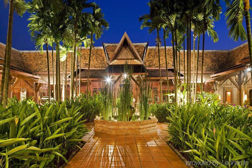 Angkor Village Hotel Siem Reap Eksteriør bilde The Royal Spa at The Royal Paradise Hotel & Spa