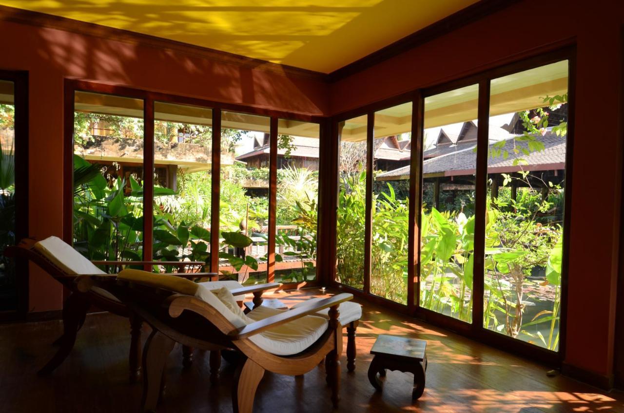 Angkor Village Hotel Siem Reap Eksteriør bilde A treatment room at the BANYAN TREE Spa